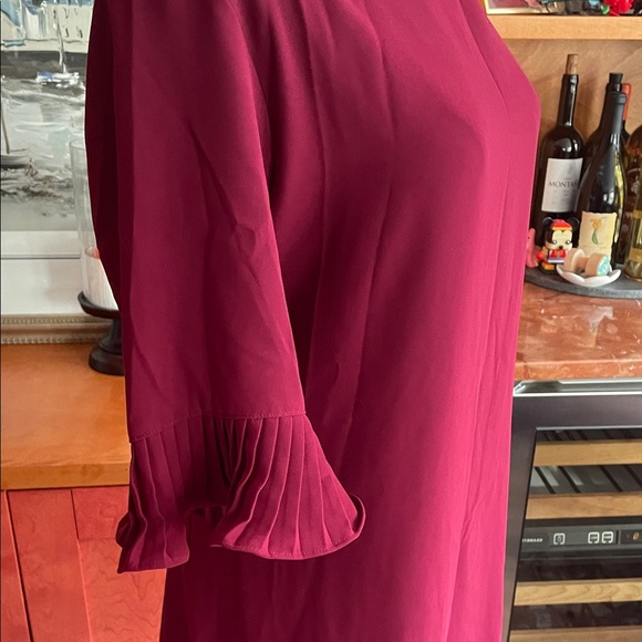 Alfani Berry Long Sleeve Dress with Pleated Accents Size 12 EUC - Picture 6 of 9